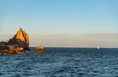 Paseo en barco por las islas Medas y el Montgrí + Degustación de ostras