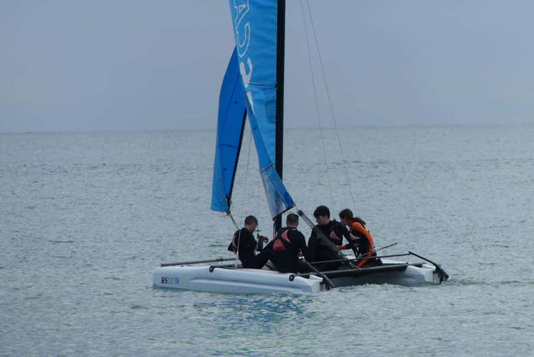 Catamarã pela Costa Brava