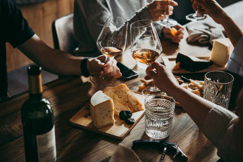 Degustación de vinos y quesos
