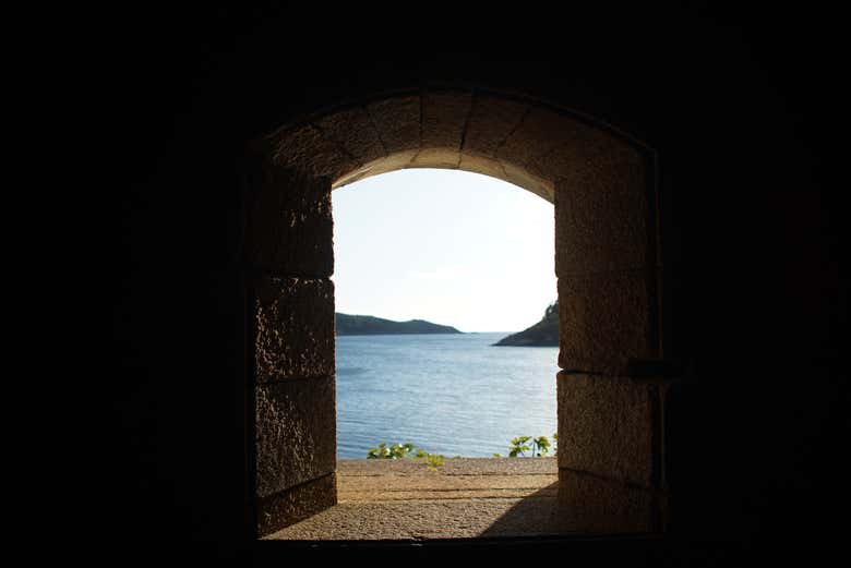 Contemplez les eaux de l'estuaire de Ferrol