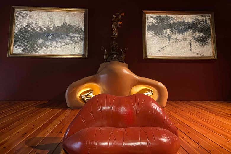 Intérieur du théâtre-musée Dalí