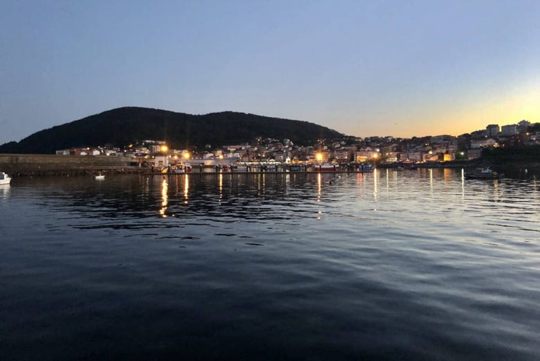 Anochecer en el puerto de Finisterre