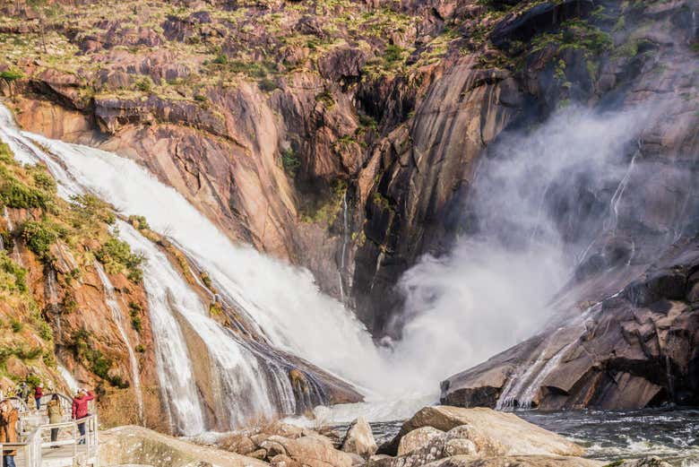 Vistas de la cascada de Ézaro