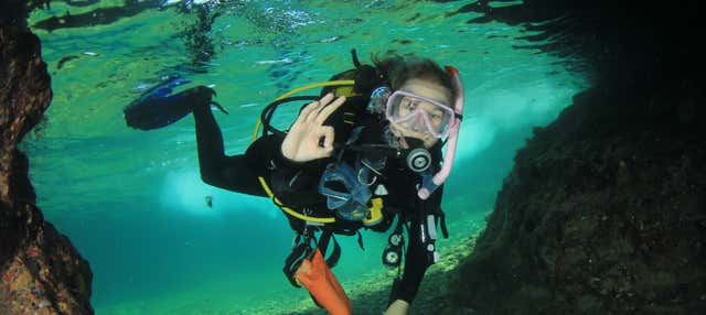 Bautismo de buceo en la playa de Migjorn