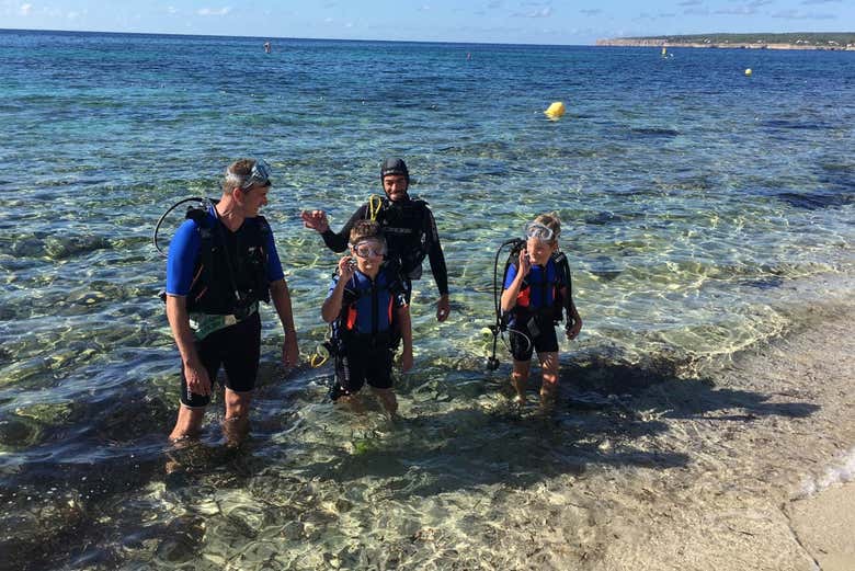 Beginners scuba diving experience in Formentera