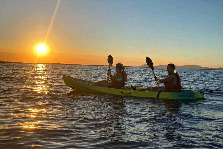 Balade en kayak au coucher du soleil