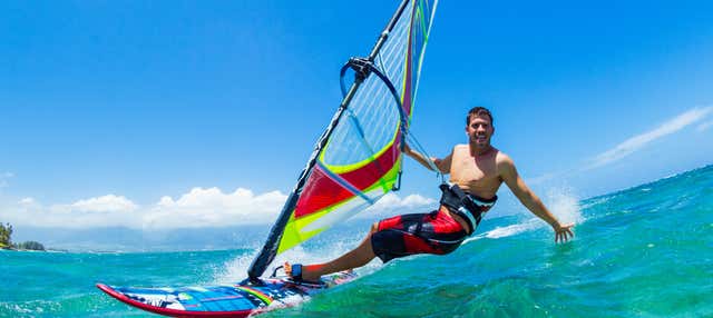 Cours de windsurf à Fornells