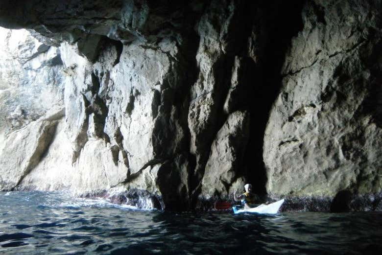 Adentrándonos en la Cueva de los Ingleses