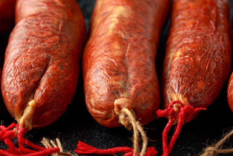 Hora de disfrutar de un rico aperitivo de sobrasada