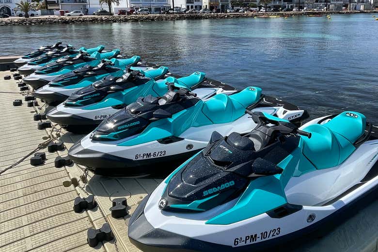 Motos de agua listas