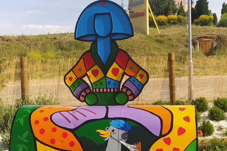 Menina con Avu, el gran protagonista