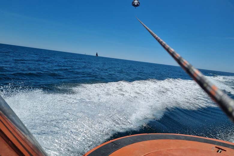 Fazendo parasailing em Fuengirola
