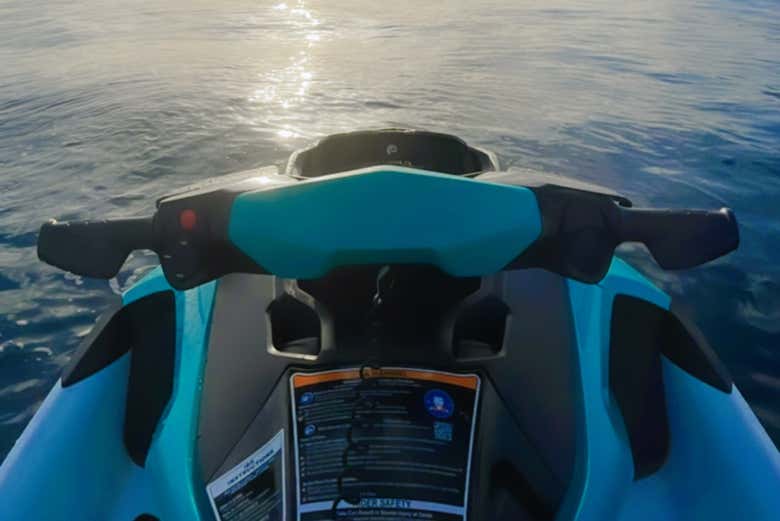 Les jet skis sont très faciles à manier