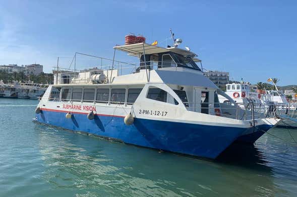 Balade en bateau dans la baie de Gandie