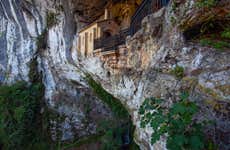 Excursión a Covadonga, Cangas de Onís y Lastres