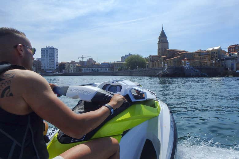 Jet ski in Gijón