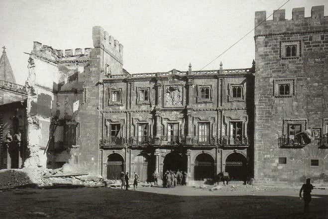 Palácio de Revillagigedo durante a Guerra Civil