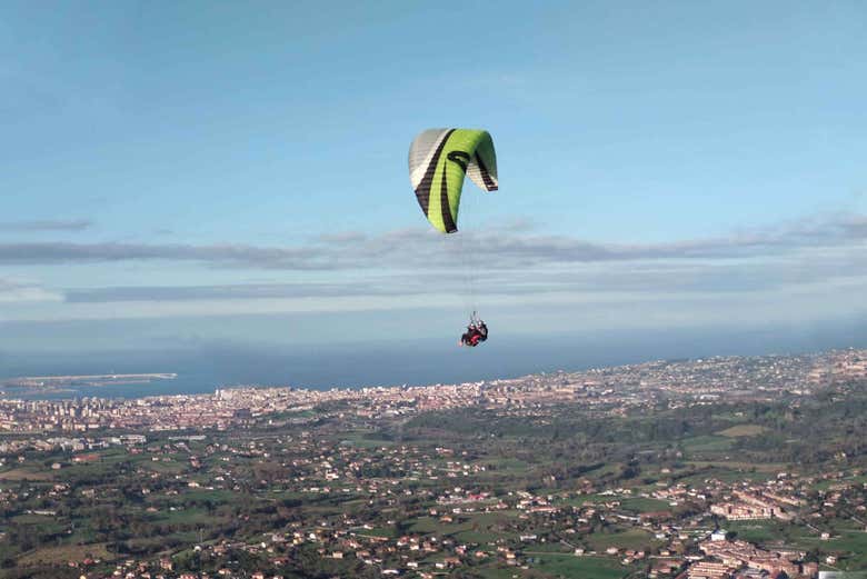 Sobrevolando Gijón