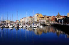 Giro in motoscafo sulla costa di Gijón
