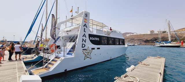 Paseo en barco por la costa de Tuineje
