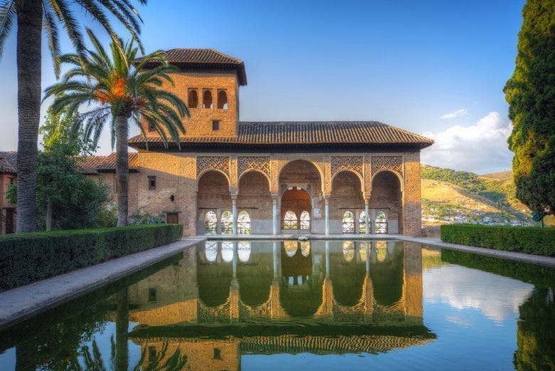 Stunning Alhambra courtyard