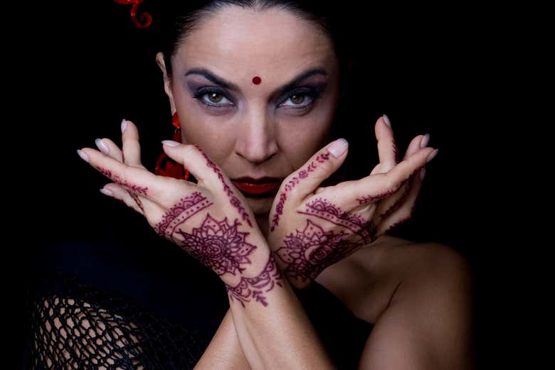 O espetáculo conta com a participação de artistas de destaque