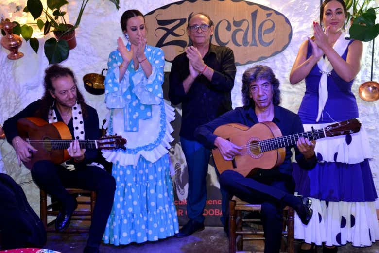 Artistas prontos para o espetáculo