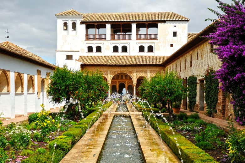 En este tour visitaremos los jardines de El Generalife