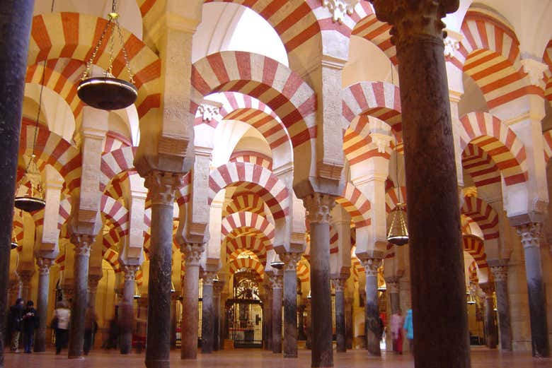 Intérieur de la Mosquée-Cathédrale