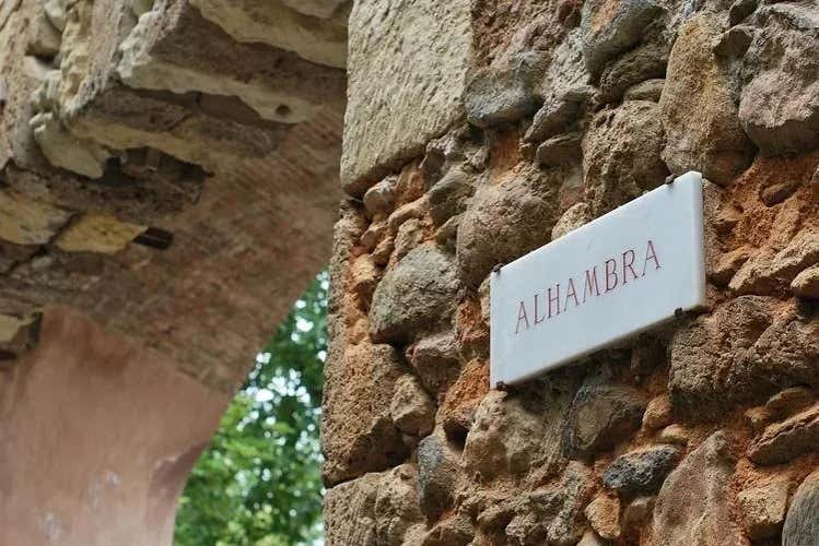 Descubriremos todos los secretos de la Alhambra