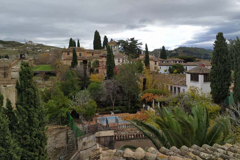 Tour the beautiful city of Granada