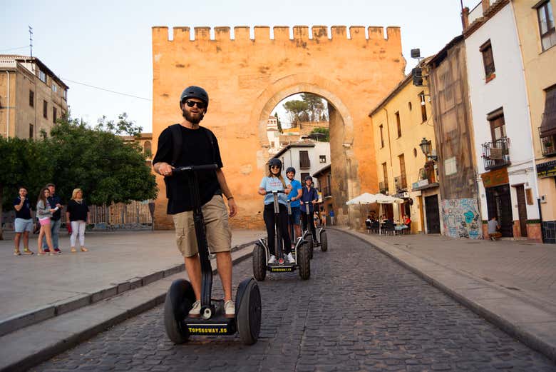 Recorriendo en segway el centro de Granada