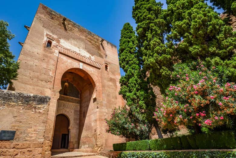 La porta di accesso all'Alhambra