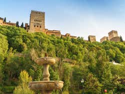 La Alhambra desde el Darro