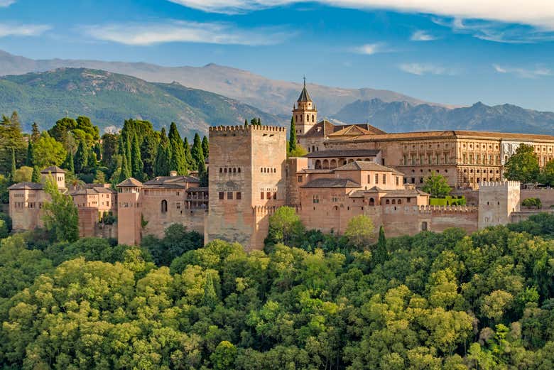 La Alhambra es el gran icono de Granada