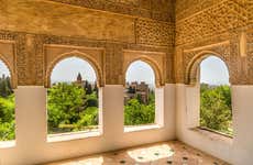 Tour por la Alhambra en grupo reducido + Albaicín y Sacromonte