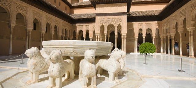 Visita guiada por la Alhambra y los Palacios Nazaríes