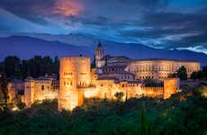 Tour nocturno privado por la Alhambra y los Palacios Nazaríes