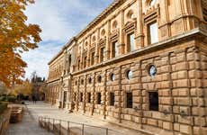 Visita guiada por los alrededores de la Alhambra y el Palacio de Carlos V