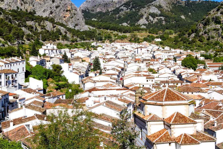 Panoramic view of Grazalema 