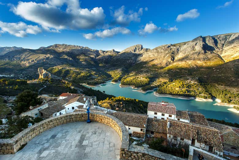 Vistas del embalse de Guadalest