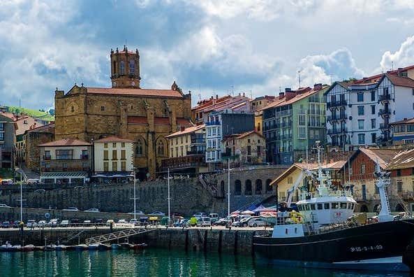 Puerto pesquero de Guetaria