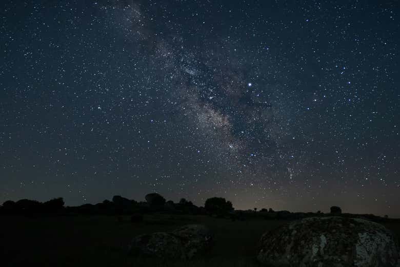 Contemplando el firmamento nocturno