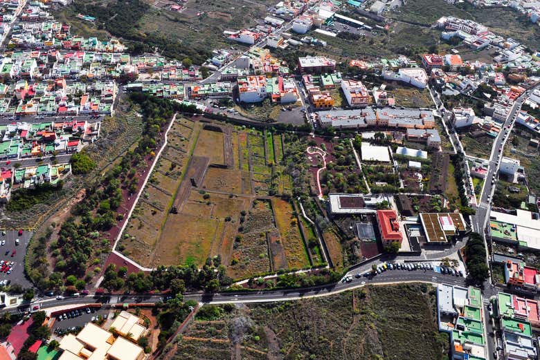Vista aérea de las Pirámides de Güímar