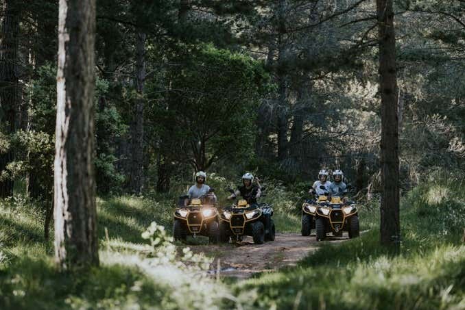 Explore the surroundings of Haro by quad