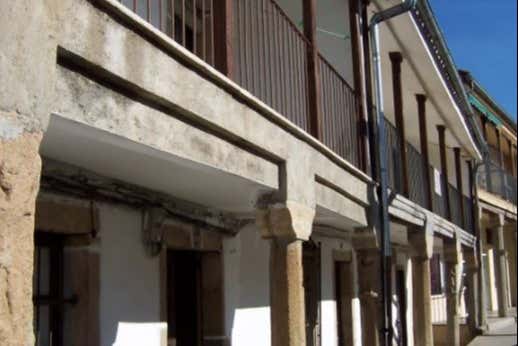 Rua do centro de Hervás