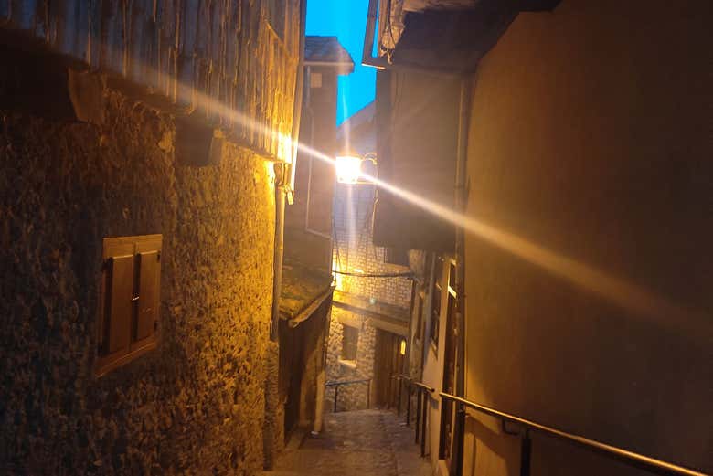 Contemplando as casas do centro histórico de Hervás