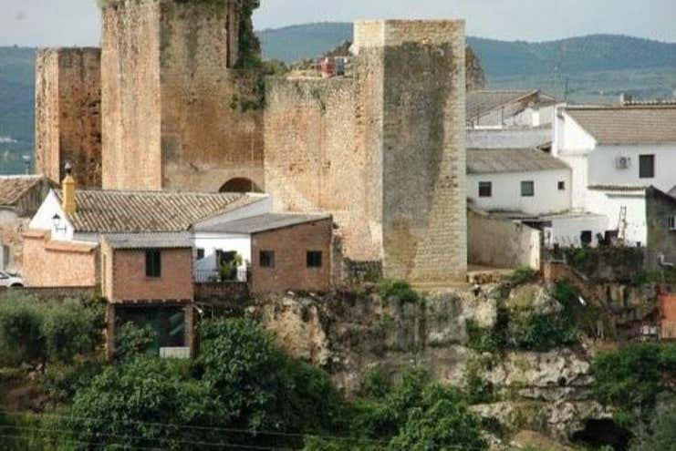 Vista del castillo de Hornachuelos