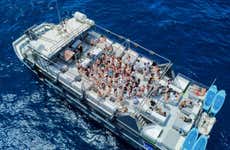 Fiesta en barco y discoteca en Playa d'en Bossa