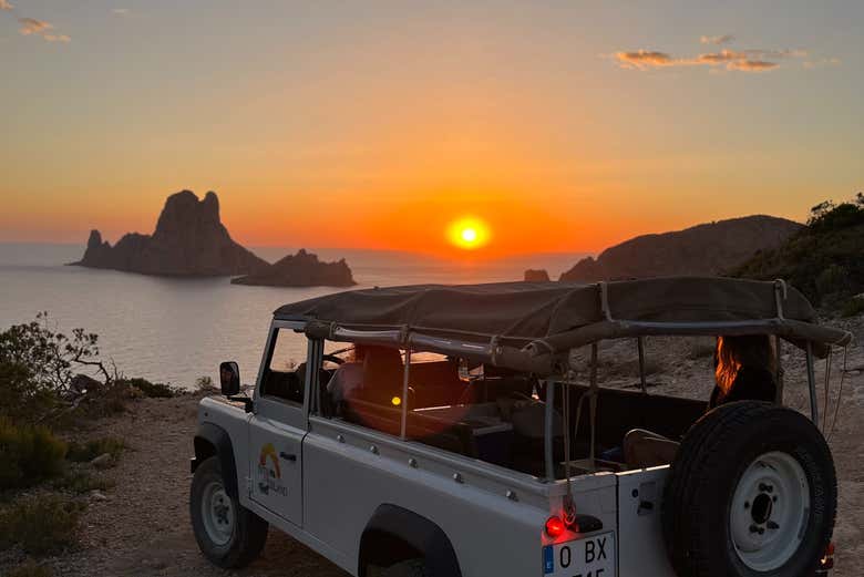 Entardecer a bordo do 4x4